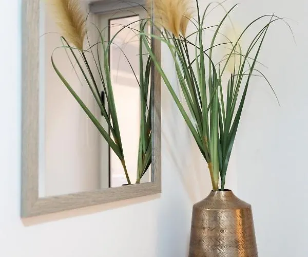 Modern 2br Flat In By Arco Collection Apartamento Valeta