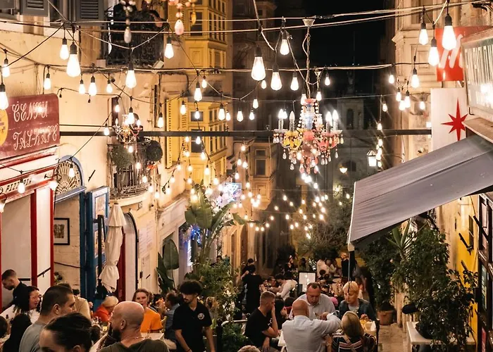 Modern 2br Flat In By Arco Collection Apartamento