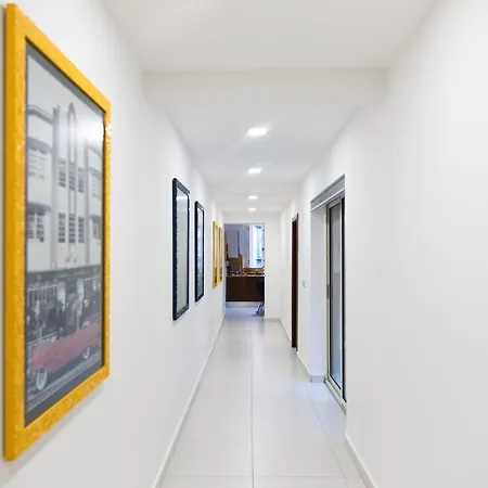 Modern 2br Flat In By Arcobnb Apartment *