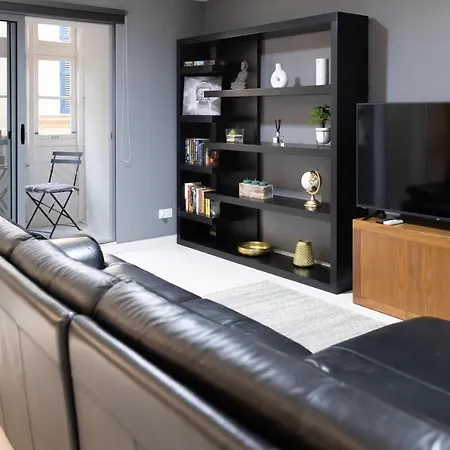 Διαμέρισμα Modern 2br Flat In By Arco Collection