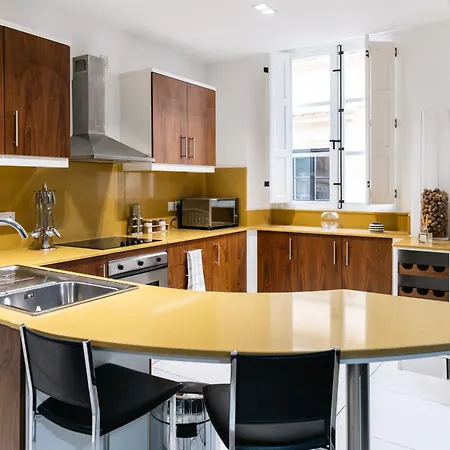 Modern 2br Flat In By Arco Collection Daire Valletta