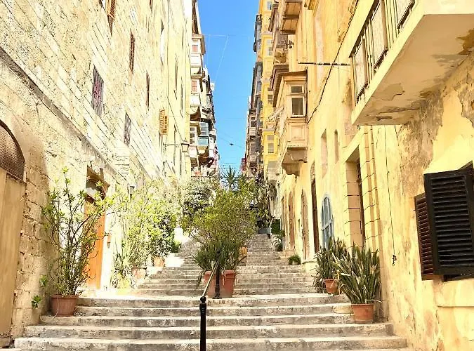 Appartamento Modern 2br Flat In By Arco Collection