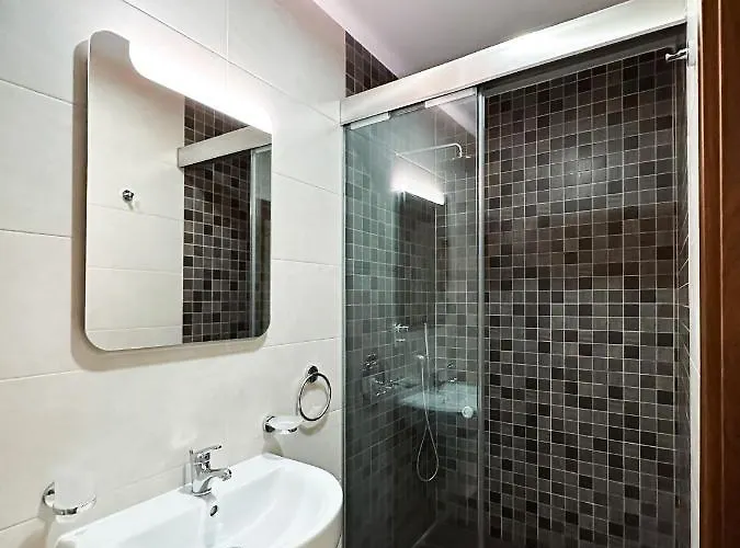 Appartamento Modern 2br Flat In By Arco Collection *