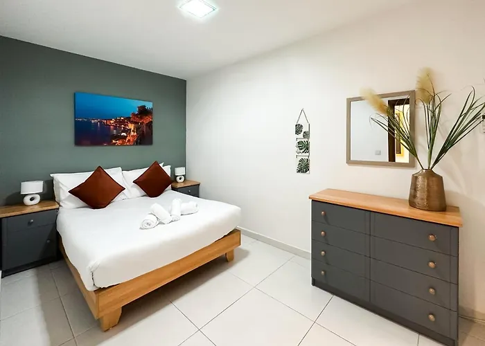 Appartamento Modern 2br Flat In By Arco Collection