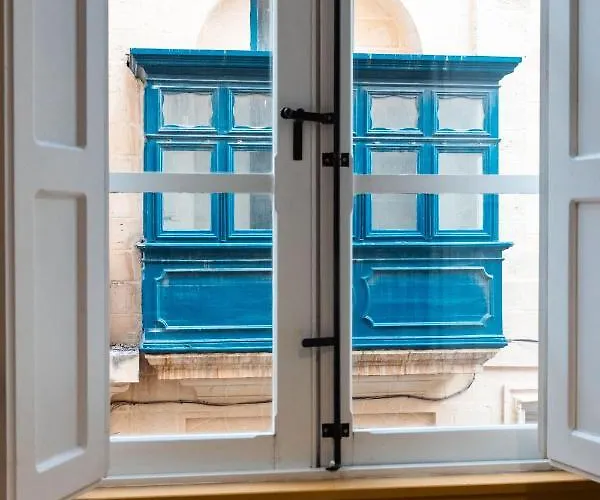 Appartamento Modern 2br Flat In By Arco Collection