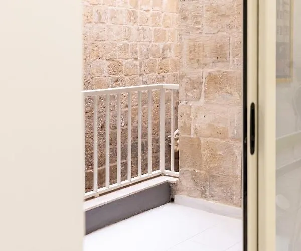 Modern 2br Flat In By Arco Collection 瓦莱塔